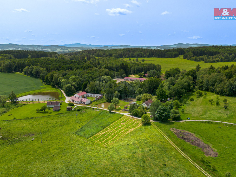 Prodej stavební parcely 913 m², Dolní Dvořiště