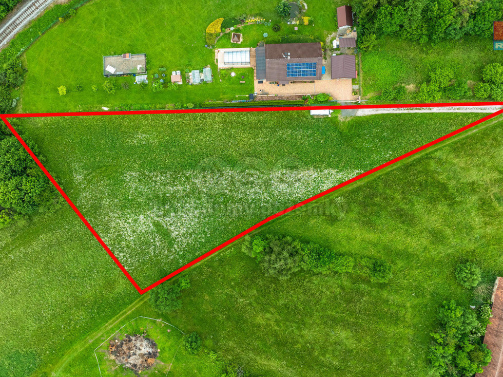 Prodej stavební parcely 4406 m², Kněžnice