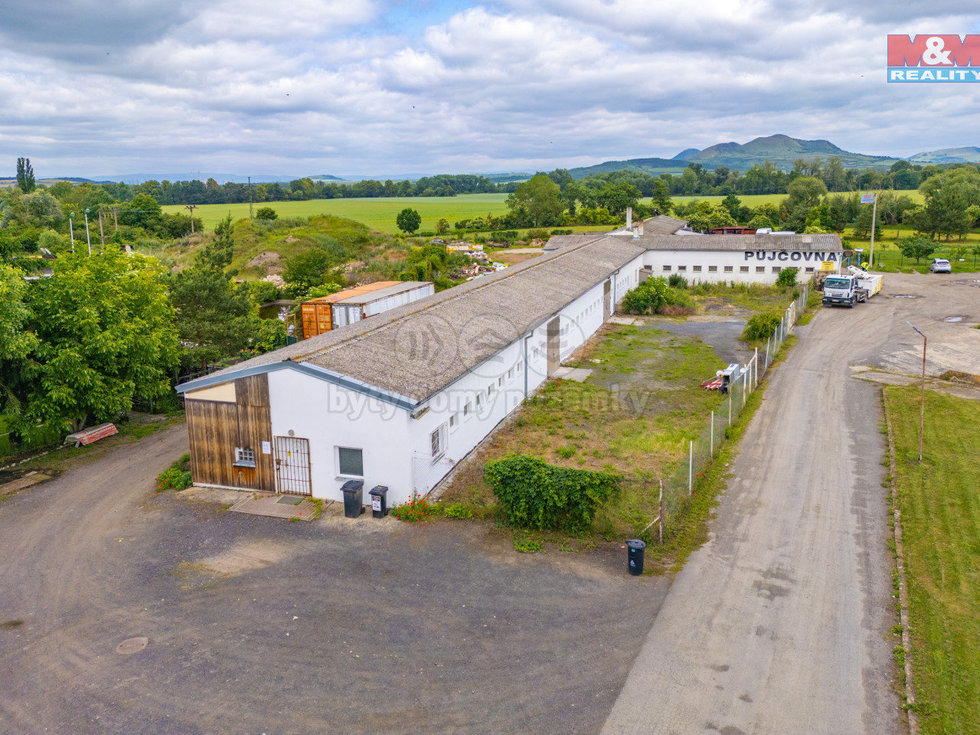 Pronájem skladu 436 m², Louny