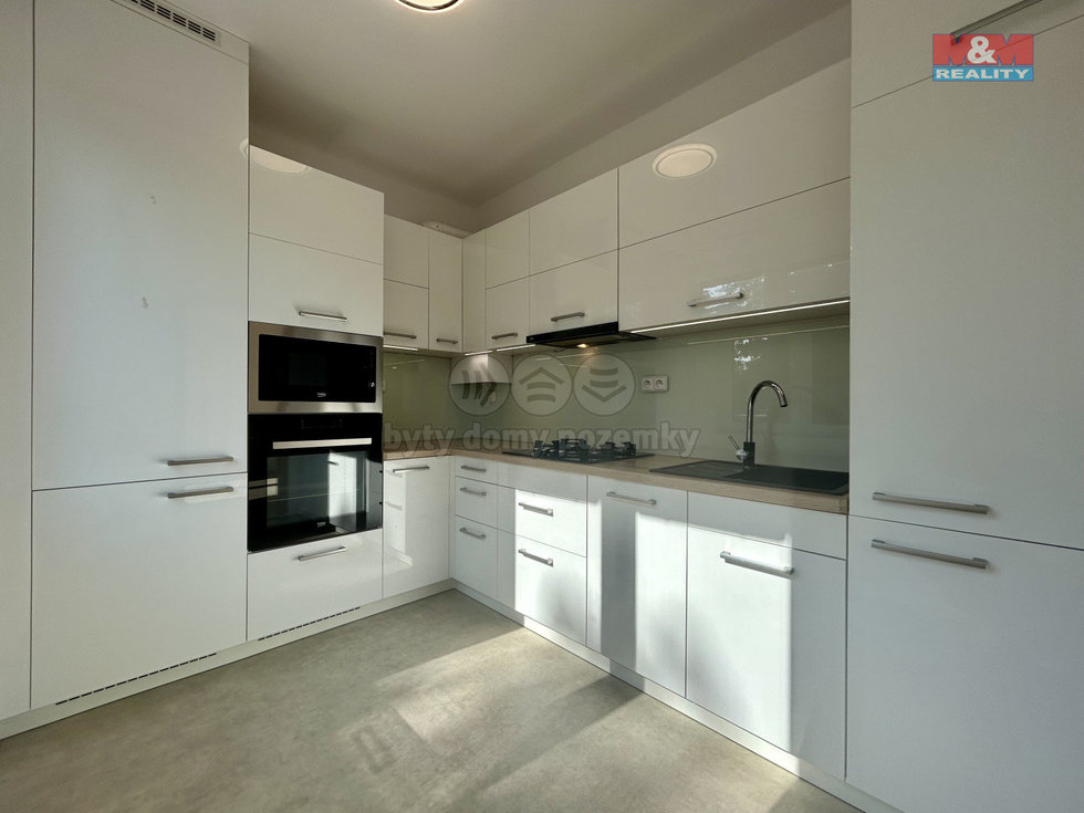 Pronájem bytu 2+1 63 m², Klatovy