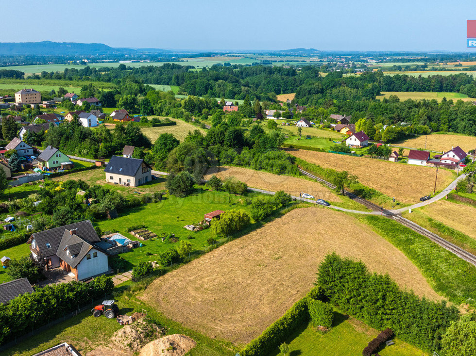 Prodej stavební parcely 3061 m², Čtveřín