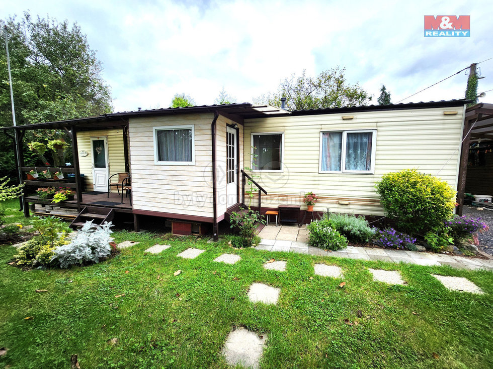 Prodej zahrady 400 m², Bašť