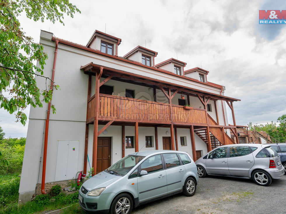 Pronájem bytu 2+kk 50 m², Kosmonosy