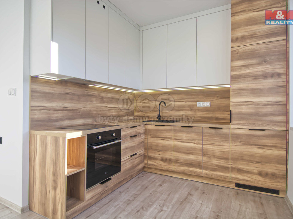 Pronájem bytu 2+1 64 m², Karviná