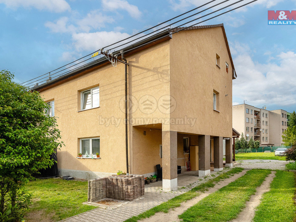 Pronájem bytu 3+1 80 m², Pardubice
