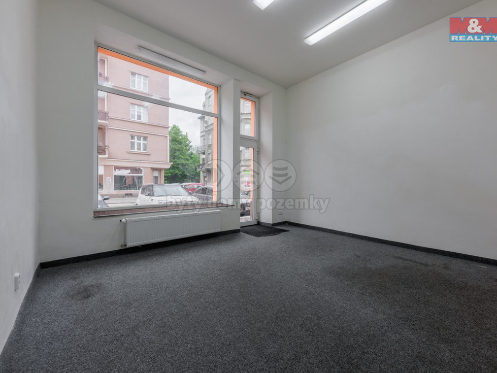 Pronájem obchodu 35 m², Karlovy Vary
