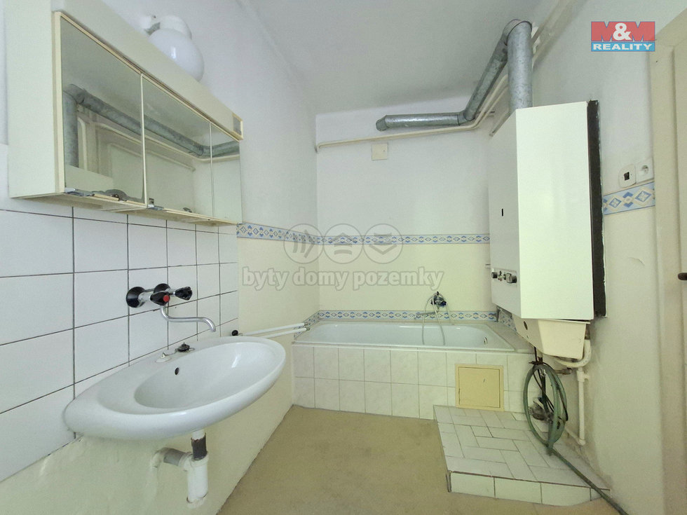 Prodej bytu 2+kk 50 m², Loket
