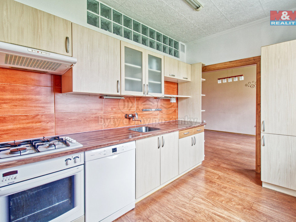 Prodej bytu 4+1 81 m², Jirkov