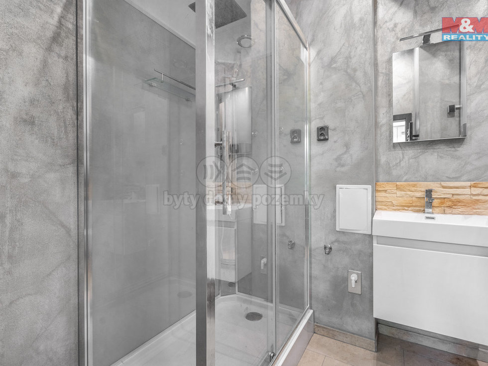 Pronájem bytu 1+kk, garsoniery 34 m², Petrovice