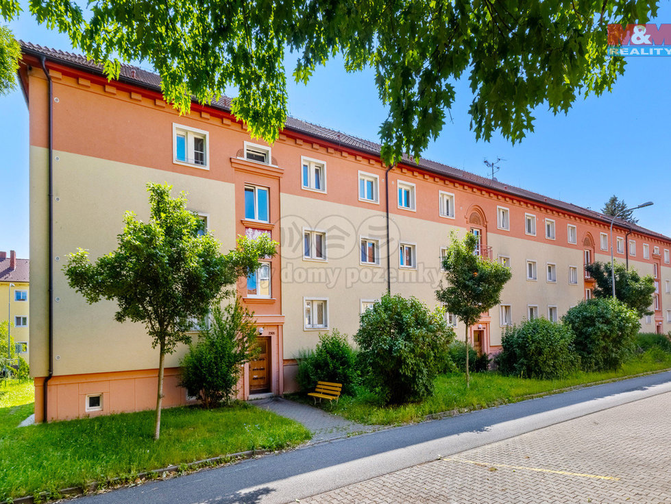 Pronájem bytu 2+1 56 m², Pardubice