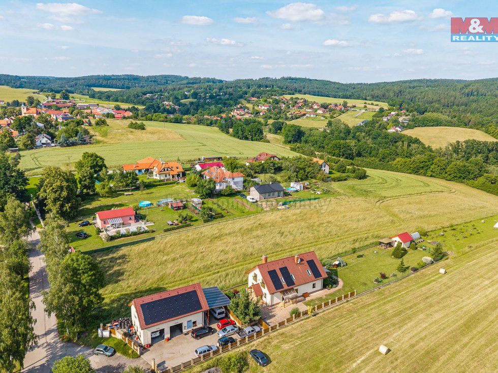 Prodej stavební parcely 3448 m², Hrusice