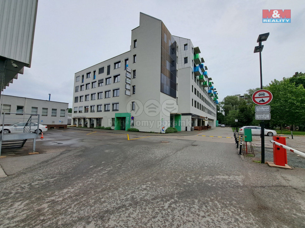 Pronájem kanceláře 486 m², Brno