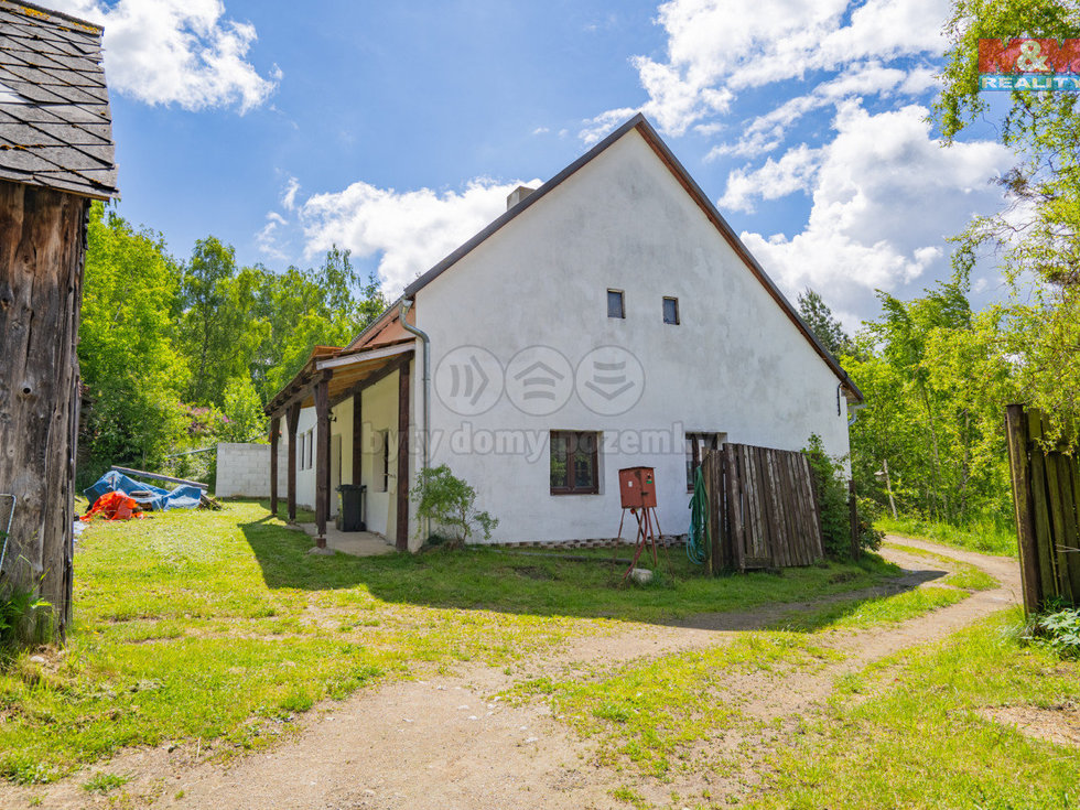 Prodej rodinného domu 225 m², Střížovice