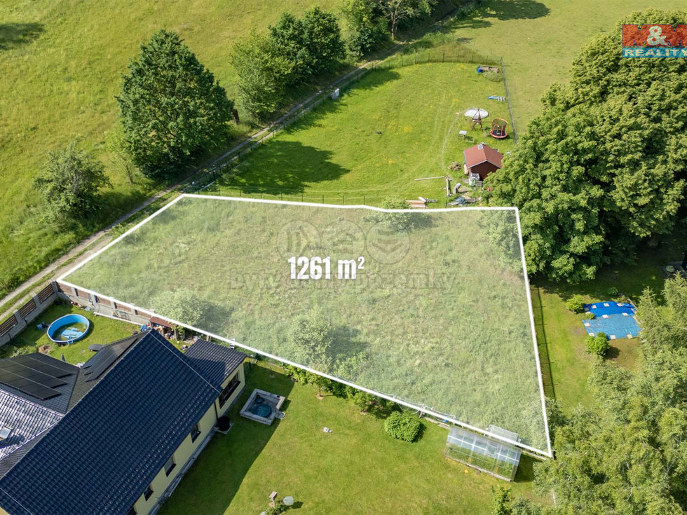 Prodej stavební parcely 1261 m², Nový Bor