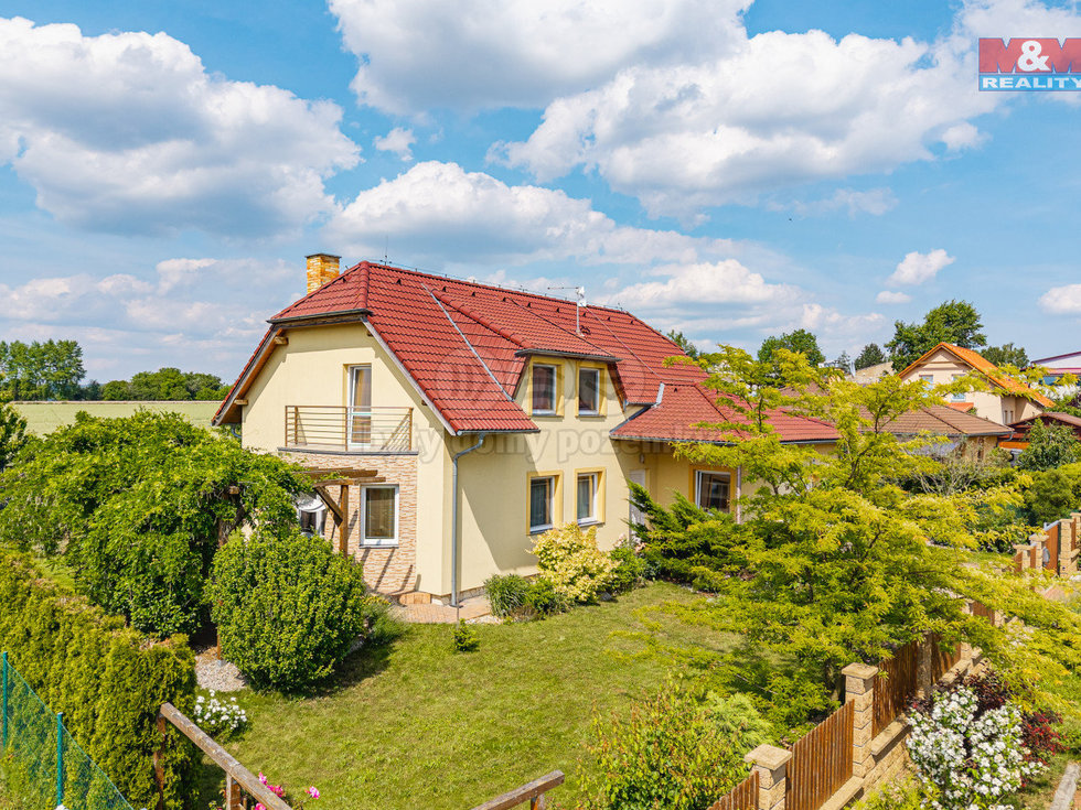 Prodej rodinného domu 222 m², Hostomice