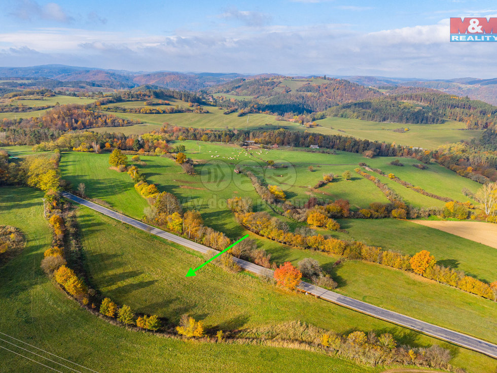 Pronájem stavební parcely 1000 m², Milešov
