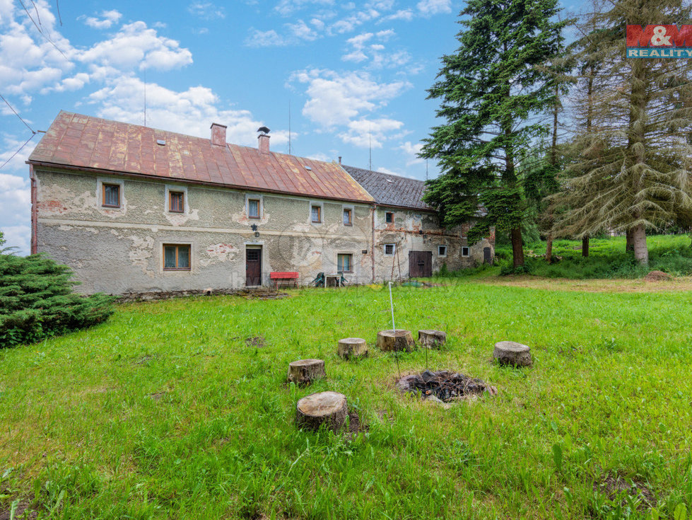 Prodej chalupy 215 m², Bochov