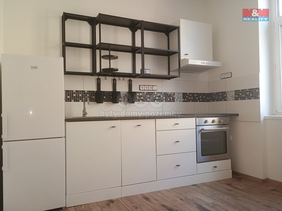 Pronájem bytu 1+1 32 m², Děčín
