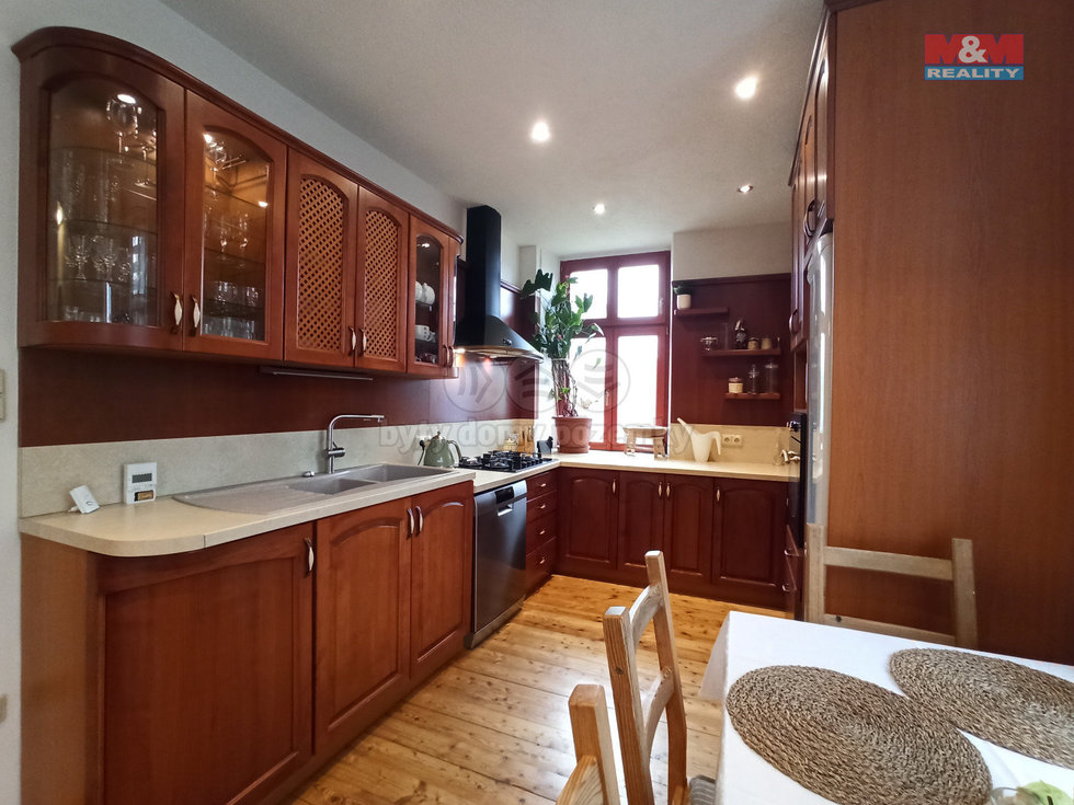 Pronájem bytu 2+1 63 m², Bruntál
