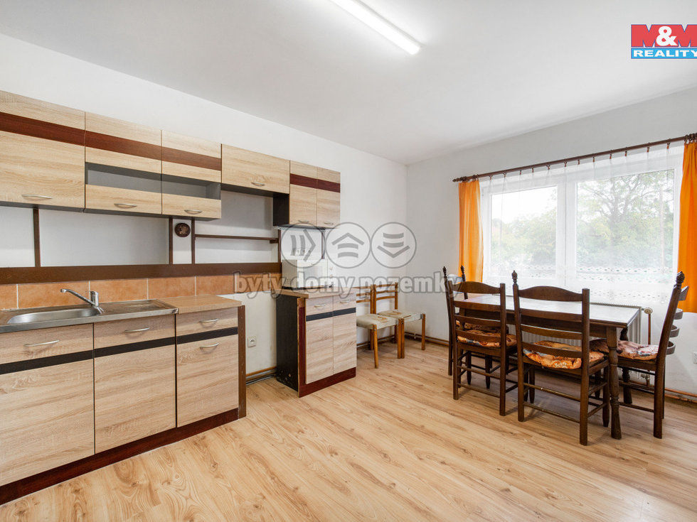 Pronájem bytu 2+1 49 m², Trpín