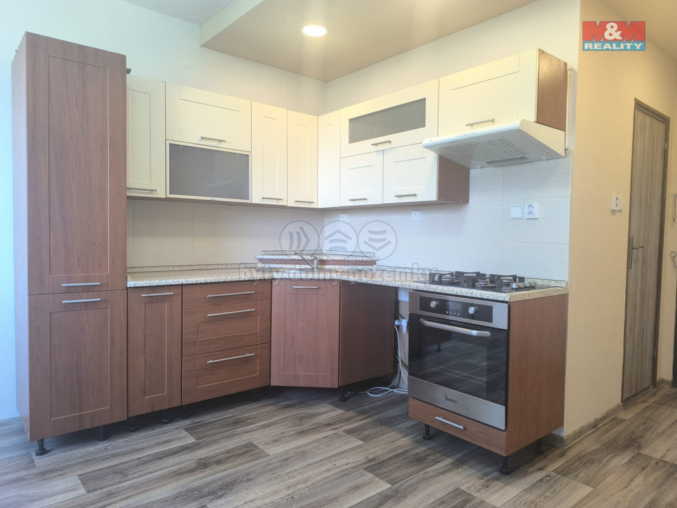 Pronájem bytu 1+1 33 m², Jirkov