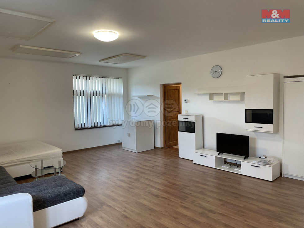 Pronájem bytu 1+kk, garsoniery 52 m², Kozmice