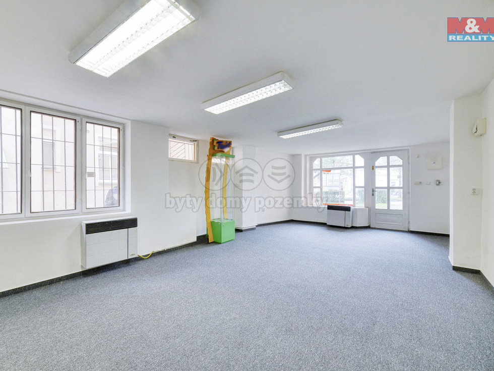 Pronájem obchodu 35 m², Mariánské Lázně