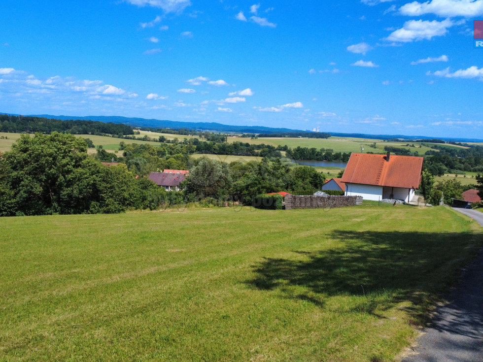 Prodej stavební parcely 2545 m², Skočice