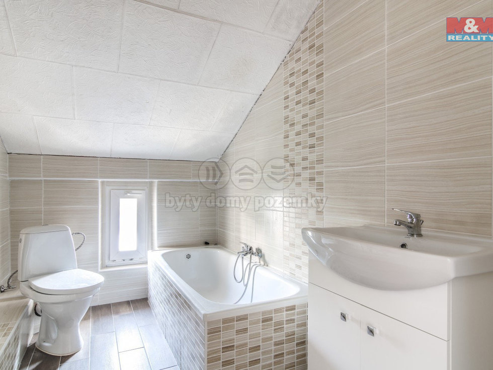 Pronájem bytu 2+kk 42 m², Lovosice
