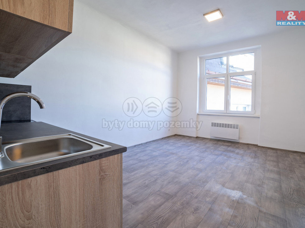 Pronájem bytu 1+1 42 m², Sokolov