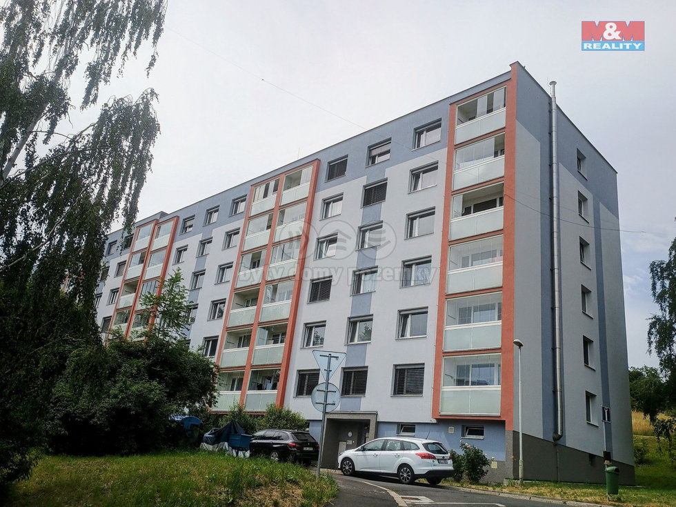 Pronájem bytu 2+1 64 m², Děčín