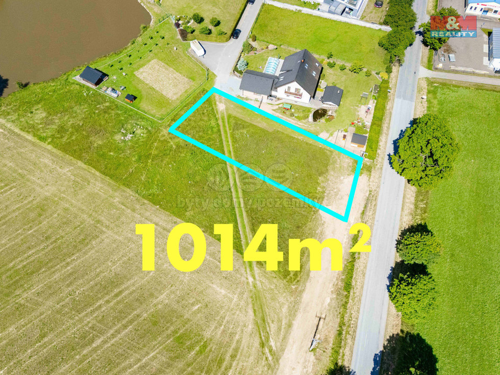 Prodej stavební parcely 1014 m², Záborná