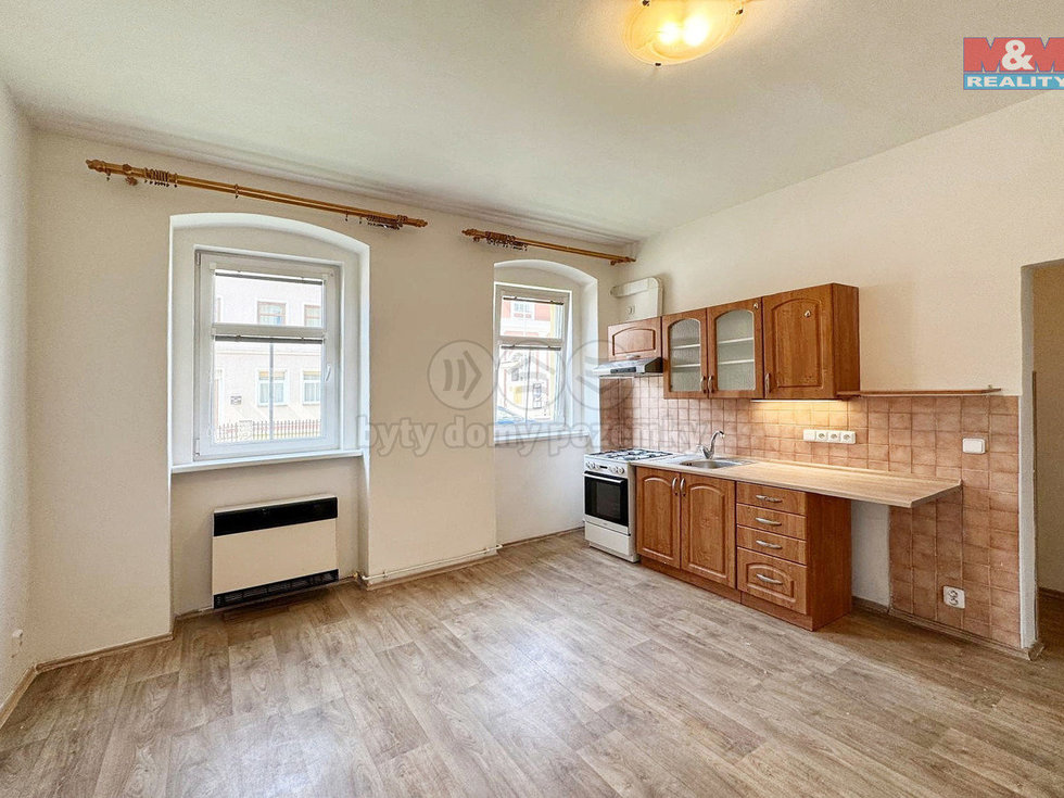 Pronájem bytu 2+kk 36 m², Karlovy Vary