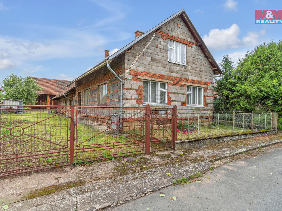 Prodej zemědělské usedlosti 96 m², Ostroměř