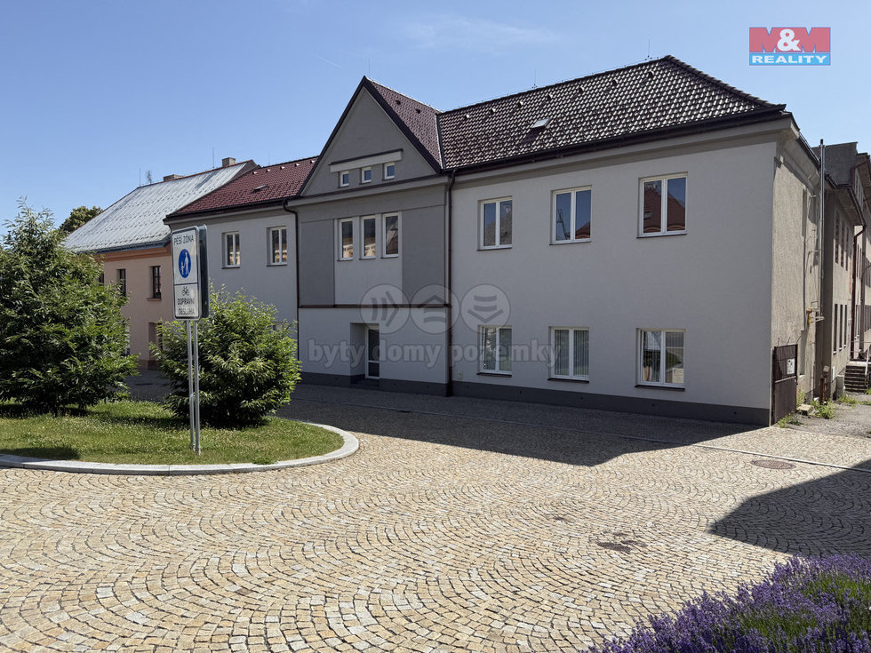 Pronájem obchodu 260 m², Nasavrky