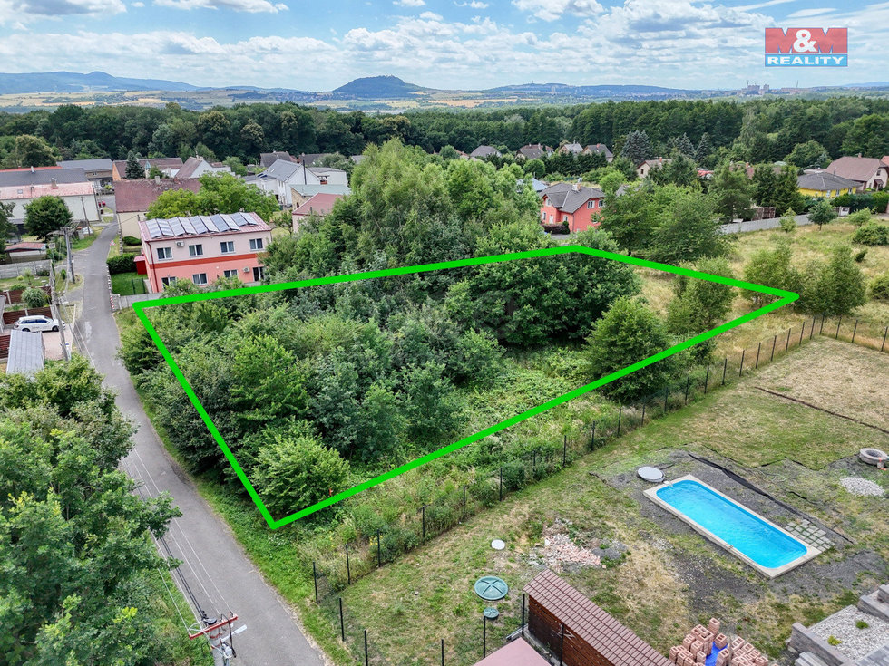 Prodej stavební parcely 1914 m², Krupka