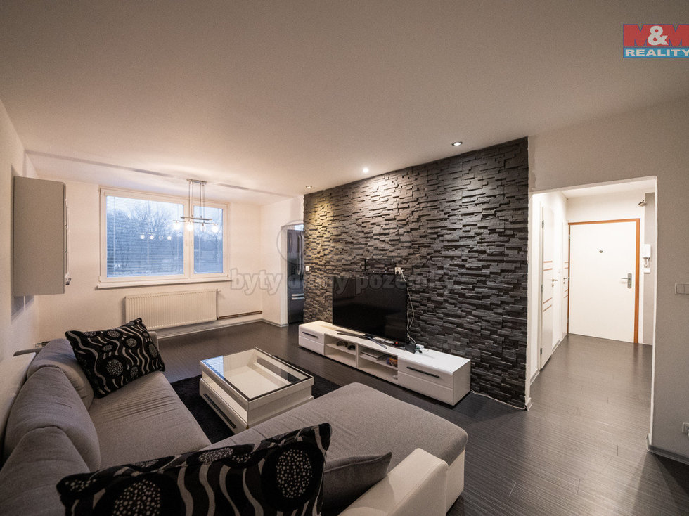 Pronájem bytu 3+kk 74 m², Břežany