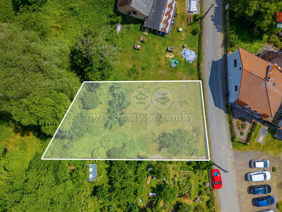 Prodej stavební parcely 398 m², Tupadly