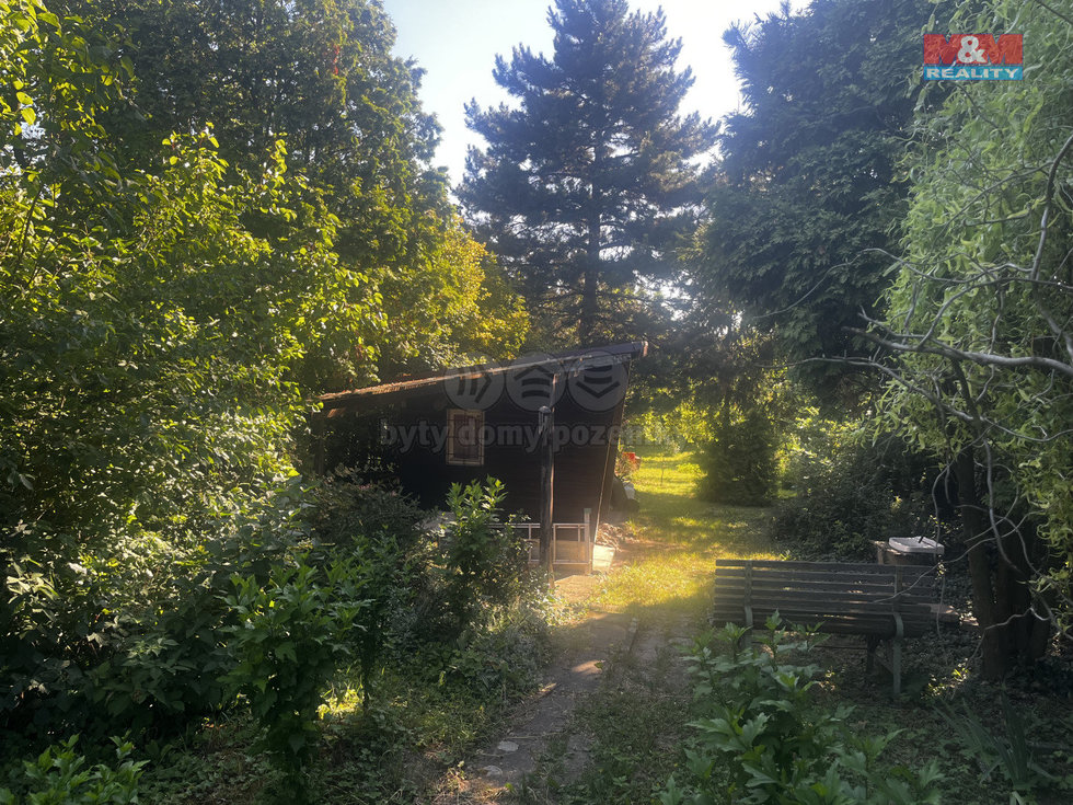 Prodej zahrady 946 m², Šlapanice