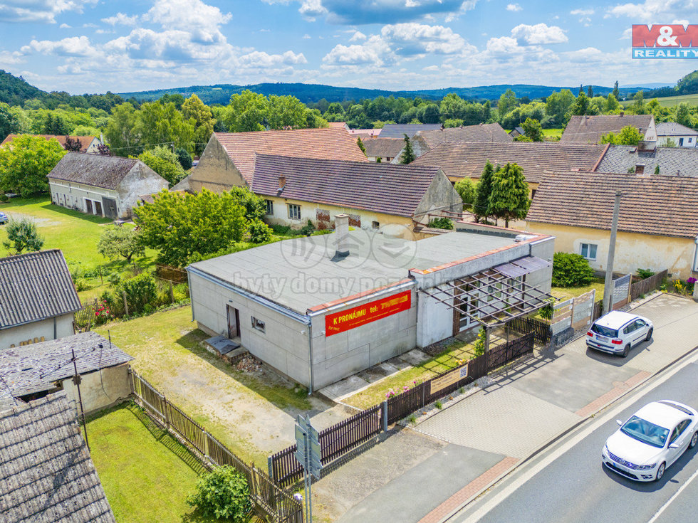 Pronájem obchodu 168 m², Borovy