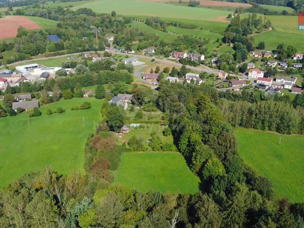 Prodej stavební parcely 3868 m², Chotěvice