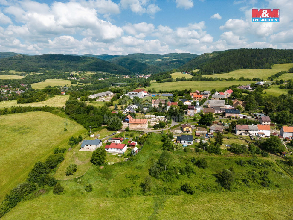 Prodej stavební parcely, Perštejn