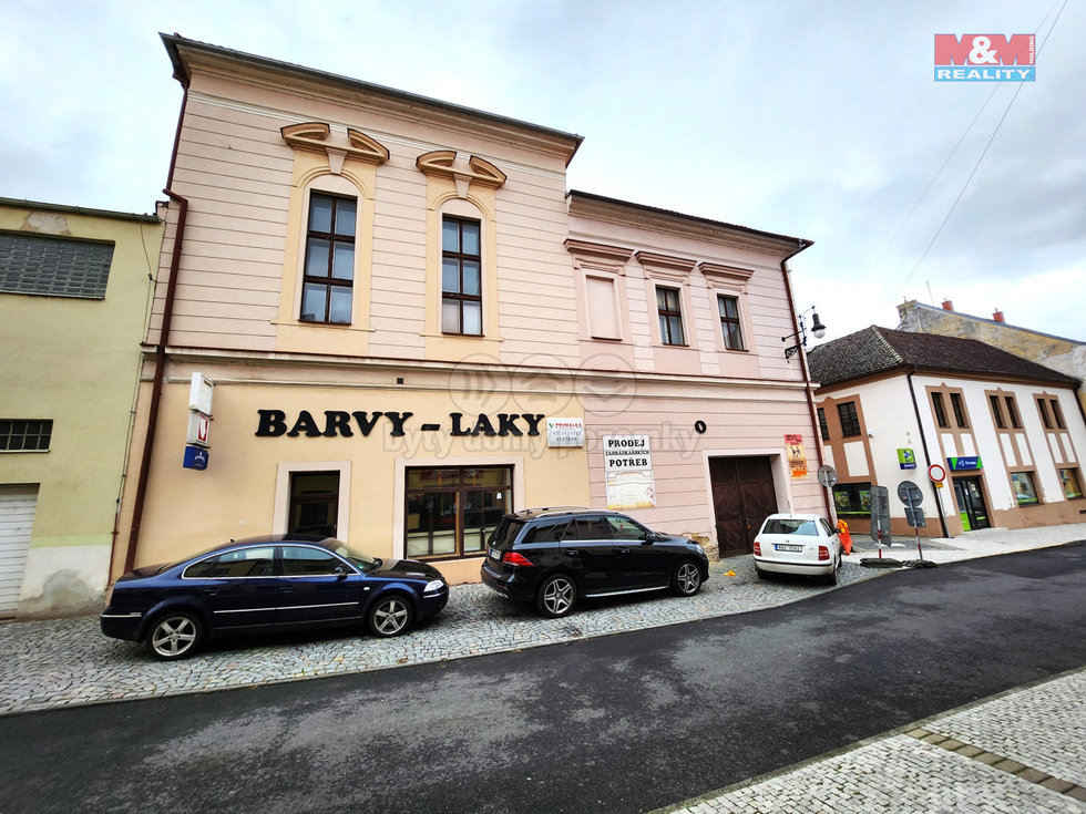 Pronájem obchodu 230 m², Louny