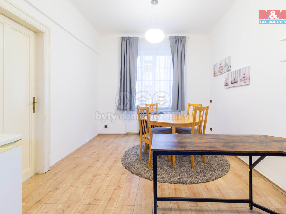 Pronájem bytu 2+kk 50 m², Praha