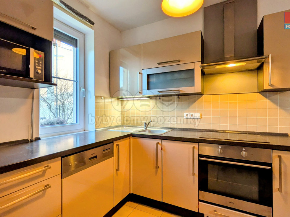 Pronájem bytu 2+kk 49 m², Praha