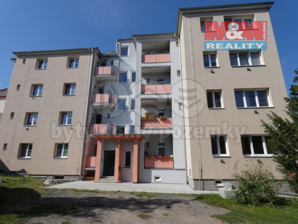 Prodej bytu 3+1 74 m², Louny