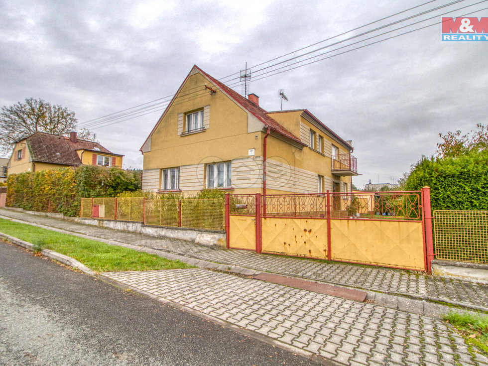 Prodej rodinného domu 223 m², Soběkury