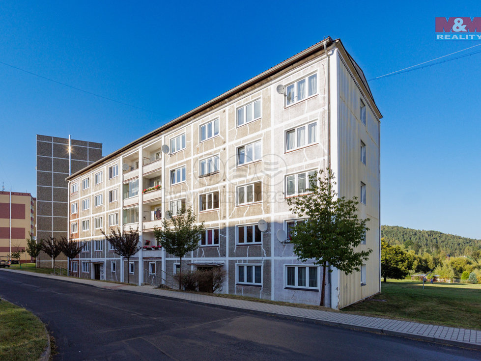 Prodej bytu 3+1 54 m², Rotava