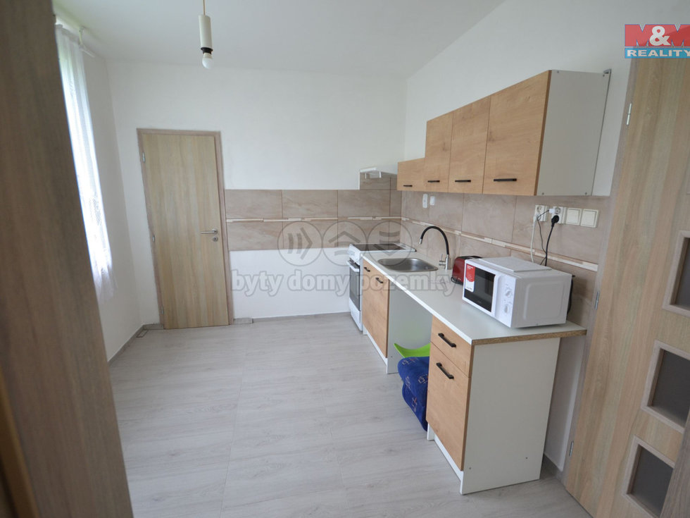 Pronájem bytu 1+1 48 m², Stráž pod Ralskem