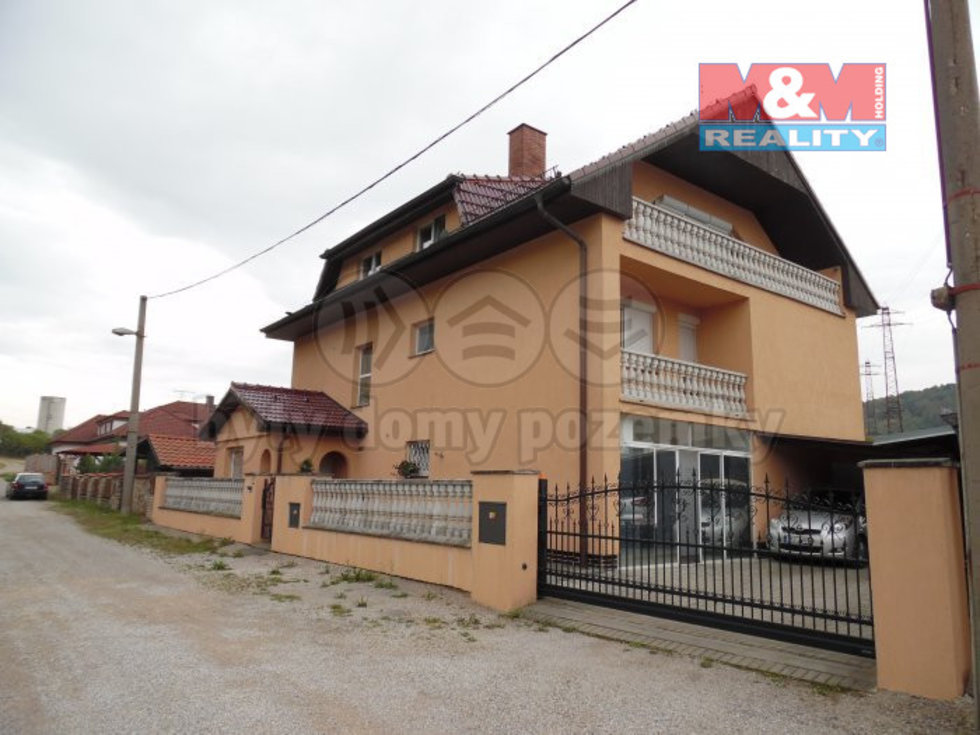 Pronájem bytu 1+kk, garsoniery 15 m², Loděnice